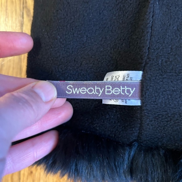 Sweaty Betty Faux Fur Neck Gaiter, OS - Picture 6 of 7